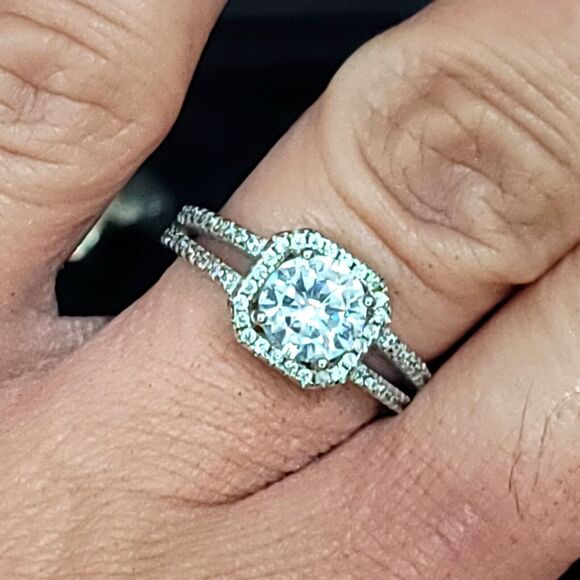 Sterling Silver Split Shank Engagement Ring Size 6.5 - Picture 2 of 7